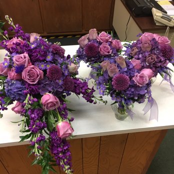 Broyles Florist - Anticipation, the bride loved it! - Florists Near Me - Johnson City, Tennessee Broyles Florist - Anticipation, the bride loved it! - Florists Near Me - Johnson City, Tennessee