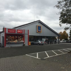 Aldi - Eingangsbereich mit Bäckerei Görtz