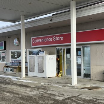 Esso - a convenience store on a snowy day - Gas Stations Near Me - Sherwook Park, Alberta Esso - a convenience store on a snowy day - Gas Stations Near Me - Sherwook Park, Alberta