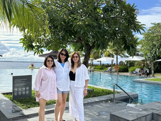 Crimson Resort and Spa Mactan by null