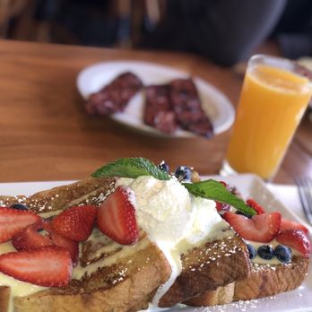 Fitzwater Cafe - Creme Brûlée French Toast, Turkey Bacon & Freshly Squeezed Orange Juice. - Breakfast & Brunch Near Me - Philadelphia, Pennsylvania