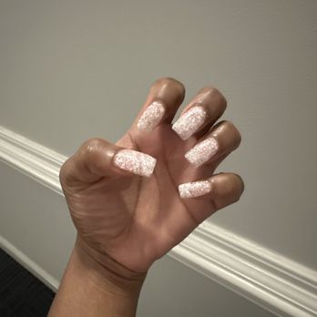 Lee Spa Nails - Nail Salons Near Me - Charlotte, North Carolina