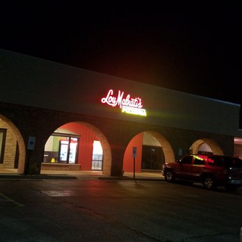 Lou Malnati's Pizzeria - Took this photo to prove we were really here. - Pizza Near Me - Flossmoor, Illinois