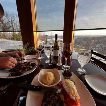 Horseshoe Bend Bar and Grill - Ribeye with caramelized onions and mushrooms, filet mignon and lobster tail. Argyle Pinot noir wine - Soup Near Me - Lake Ozark, Missouri Horseshoe Bend Bar and Grill - Ribeye with caramelized onions and mushrooms, filet mignon and lobster tail. Argyle Pinot noir wine - Soup Near Me - Lake Ozark, Missouri