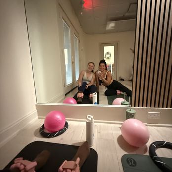 Soundbody Hamptons - Mat Pilates, Mat Sculpt, and more! - Pilates Near Me - Westhampton Beach, New York Soundbody Hamptons - Mat Pilates, Mat Sculpt, and more! - Pilates Near Me - Westhampton Beach, New York