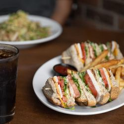 Green Mill Restaurant & Bar