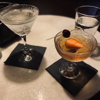 The Point Bar & Lounge - Gin martini and a Maker's Mark Manhattan(Dry). - Cocktail Bars Near Me - Prescott, Arizona