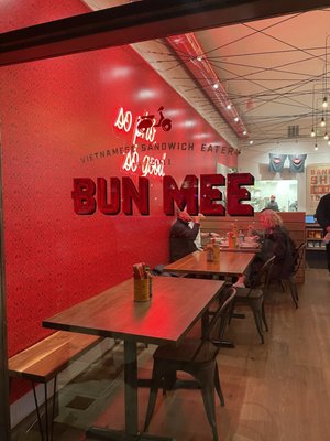 Bun Mee by null