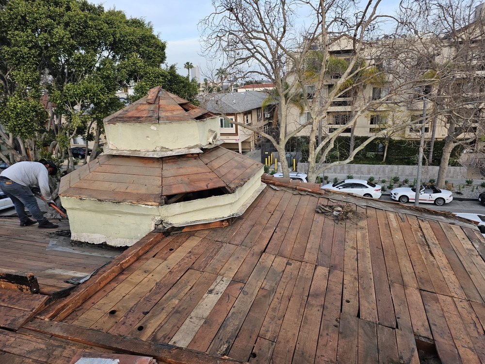 Slide of Safeguard Roofing Company