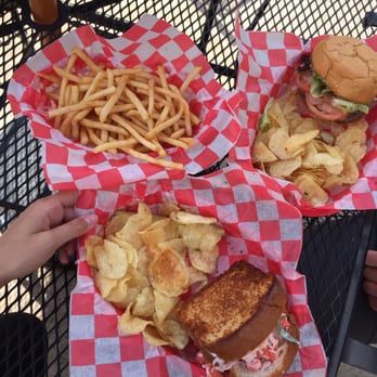 The 1029 Bar - Lobster Roll, Burger and Fries - Sports Bars Near Me - Minneapolis, Minnesota