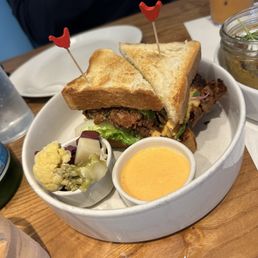 Crispy Chicken Sandwich Crispy Chicken Sandwich