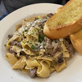 Kula Bistro - Beef tips and mushroom pasta - Italian Near Me - Kula, Hawaii Kula Bistro - Beef tips and mushroom pasta - Italian Near Me - Kula, Hawaii