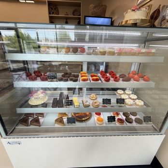 Hanane’s Signature - Patisserie/Cake Shop Near Me - Hatfield, Pennsylvania Hanane’s Signature - Patisserie/Cake Shop Near Me - Hatfield, Pennsylvania