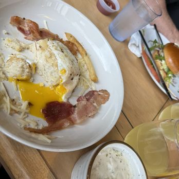 The Cavalier - Biscuits and gravy - Pubs Near Me - Austin, Texas The Cavalier - Biscuits and gravy - Pubs Near Me - Austin, Texas