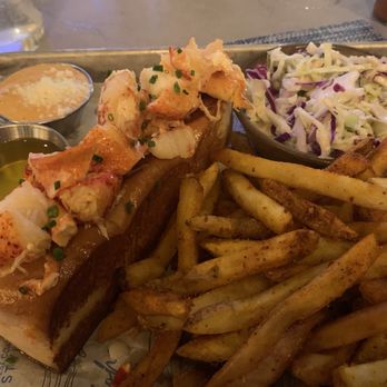 Pacific Catch - East Coast Lobster Roll - Seafood Near Me - Tustin, California Pacific Catch - East Coast Lobster Roll - Seafood Near Me - Tustin, California