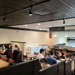 Uzumakiya - Interior