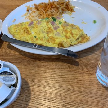 The Crossings Restaurant - Omelette - Breakfast & Brunch Near Me - Pendleton, Indiana