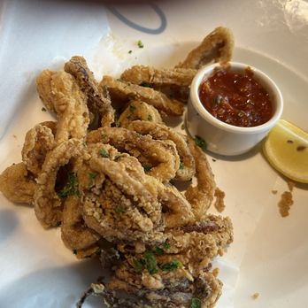 Yard House - Fried Calamari - Bars Near Me - Sunrise, Florida Yard House - Fried Calamari - Bars Near Me - Sunrise, Florida