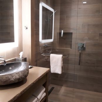Hotel Chaco - Bathroom - Venues & Event Spaces Near Me - Albuquerque, New Mexico