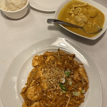 Sala Thai - Pad thai and curry - Thai Near Me - San Diego, California Sala Thai - Pad thai and curry - Thai Near Me - San Diego, California