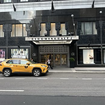 Bloomingdale's - BLOOMINGDALE'S @ 59ST/LEX AVE. - Department Stores Near Me - New York, New York