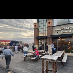 Mad Hatchet Brewing - Happy Lobster Food truck @ Mad Hatchet