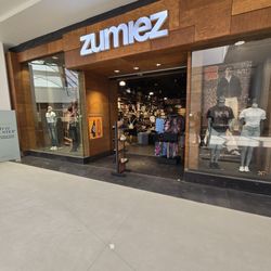 Zumiez