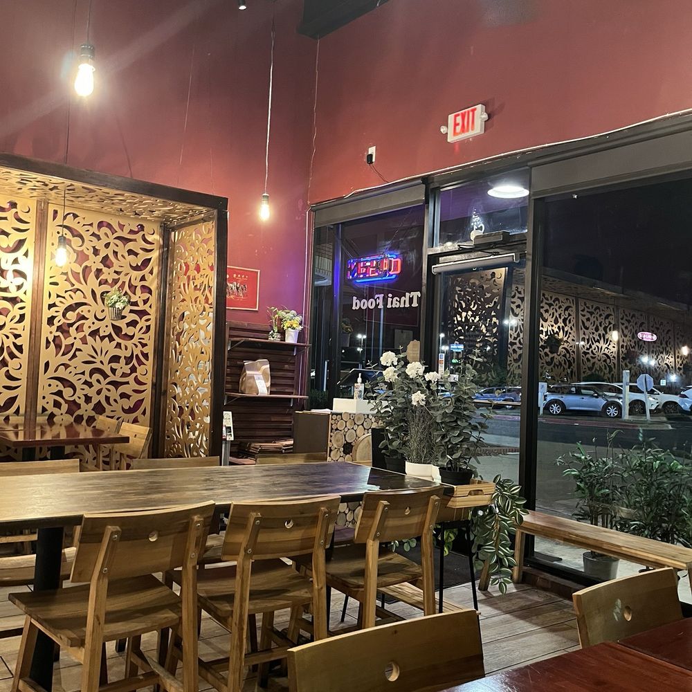 Ros Niyom Thai - Interior - Thai Near Me - Round Rock, Texas Ros Niyom Thai - Interior - Thai Near Me - Round Rock, Texas