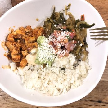 Tocaya Modern Mexican - Fajita del Rey with diablo chicken - Mexican Near Me - Burbank, California Tocaya Modern Mexican - Fajita del Rey with diablo chicken - Mexican Near Me - Burbank, California