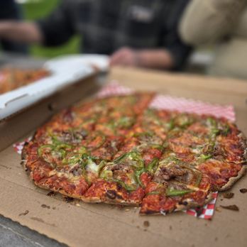 Kim's Uncle Pizza - Italian beef and green pepper - Pizza Near Me - Westmont, Illinois Kim's Uncle Pizza - Italian beef and green pepper - Pizza Near Me - Westmont, Illinois