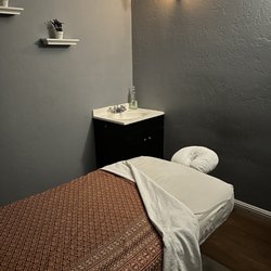 Narai Thai Spa - Massage table is comfortable and heated.