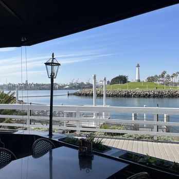 LOUISIANA CHARLIE’S LONG BEACH SHORELINE VILLAGE - Updated May 2025