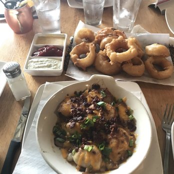 Fast Eddie's - American Near Me - Parma, Ohio