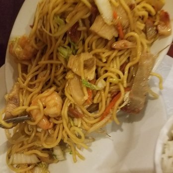 Beijing Palace - House Lo Mein - Chinese Near Me - Delray Beach, Florida
