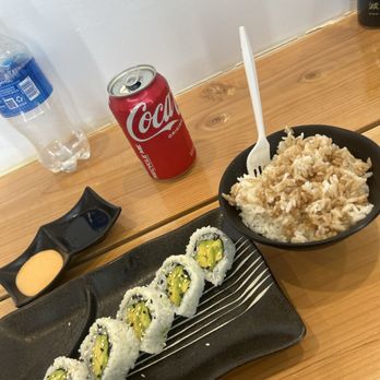 Sushi Cuda Ramen - Avocado Roll - Japanese Near Me - Cudahy, California Sushi Cuda Ramen - Avocado Roll - Japanese Near Me - Cudahy, California