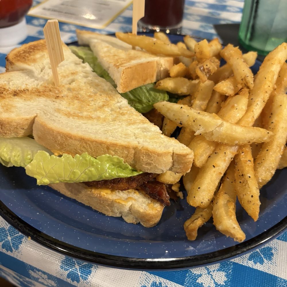 Over Easy Al's - Green tomato blt - Breakfast & Brunch Near Me - Gatlinburg, Tennessee Over Easy Al's - Green tomato blt - Breakfast & Brunch Near Me - Gatlinburg, Tennessee