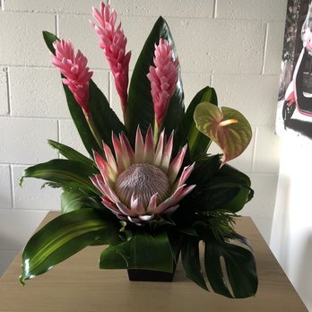 Bella Bloom - Medium Tropical Arrangement - Florists Near Me - Kihei, Hawaii