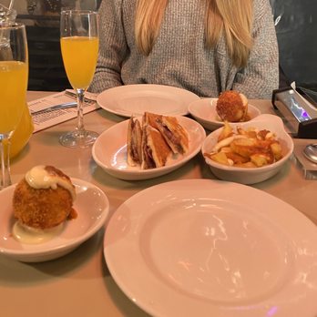 Tapas 24 - Food - Tapas Bars Near Me - Barcelona, B