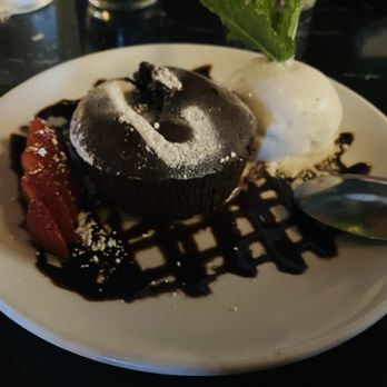 Canto - Chocolate Soufflé - Italian Near Me - New York, New York Canto - Chocolate Soufflé - Italian Near Me - New York, New York