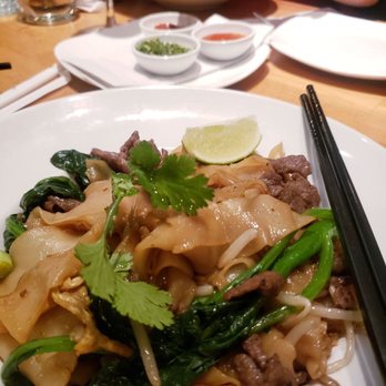 SEAK - Pad kee mao - Vietnamese Near Me - Edgewater, New Jersey SEAK - Pad kee mao - Vietnamese Near Me - Edgewater, New Jersey