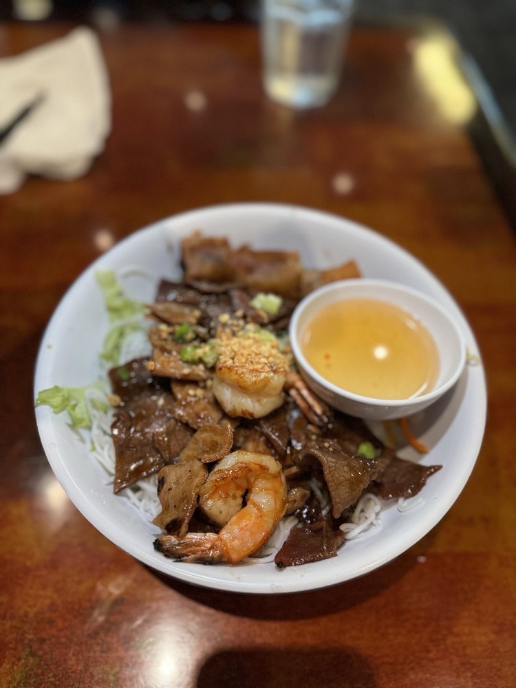 Pho 1 Grill Logo