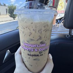 Snowflake Donuts - Viet coffee