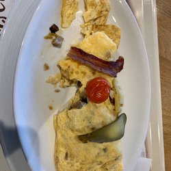 Backhaus Lüning - Bauernomlette nach dem probieren - frisch aus der Mikrowelle für knapp 8€ - "des war nix"