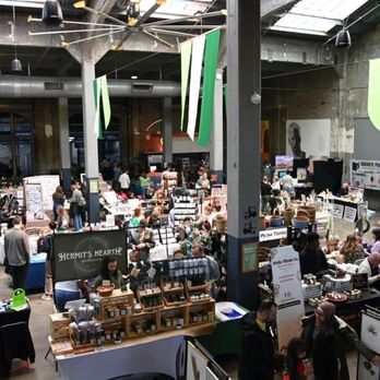 Art on Vine - Flea Markets Near Me - Cincinnati, Ohio