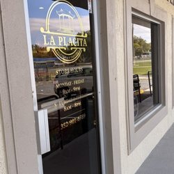 La placita Paleteria Y Taqueria - La placita entrance and hours