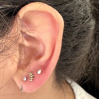 STUDS - Jewelry Near Me - Houston, Texas STUDS - Jewelry Near Me - Houston, Texas