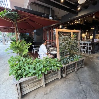 Goen Dining + Bar - Seating - Pan Asian Near Me - Kailua, Hawaii