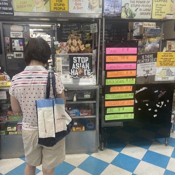 Kam Hing Bakery - Inside - Bakeries Near Me - New York, New York