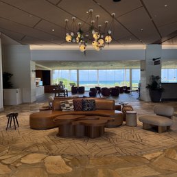 360 View from the lobby