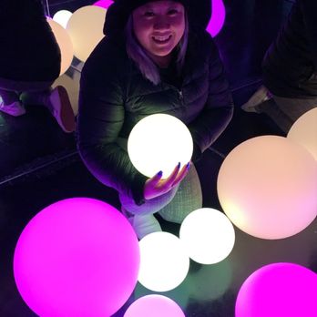Original Selfie Museum - Art Museums Near Me - Seattle, Washington